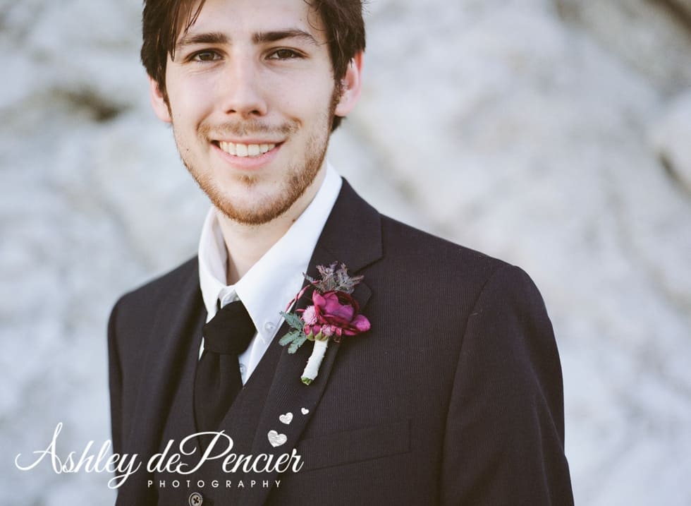 Portrait of a groom on the beach